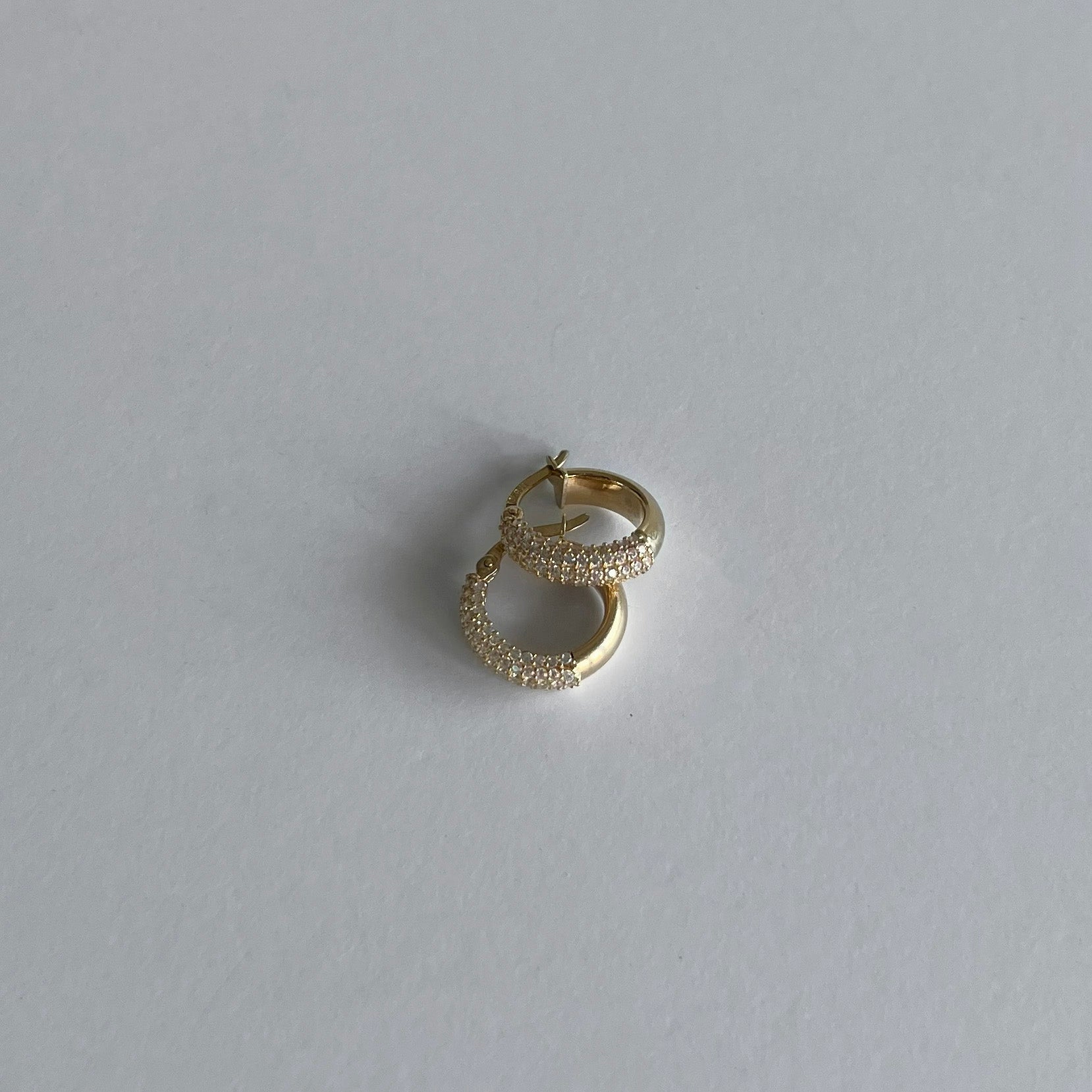Pave Hoops