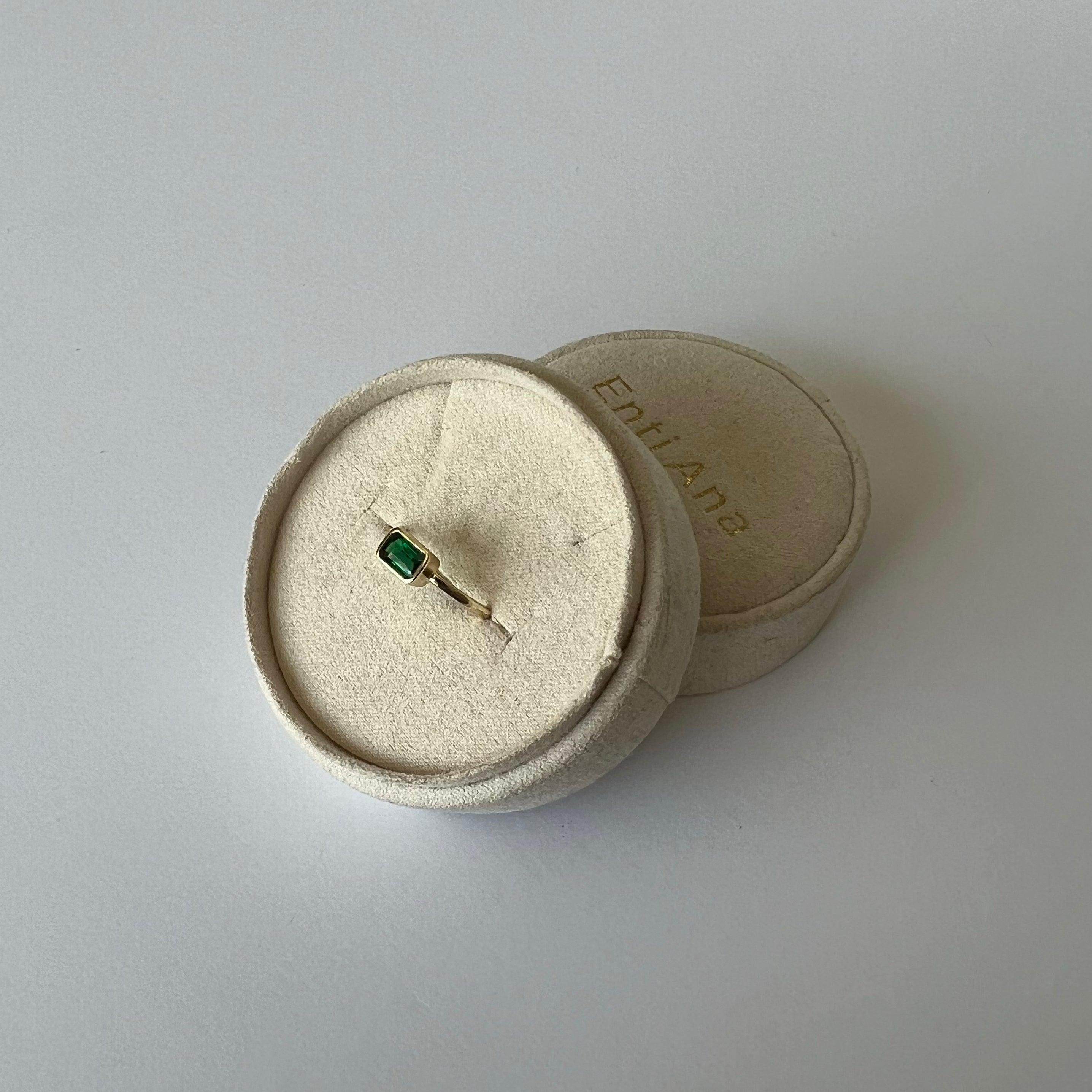 Emerald Rectangle Ring
