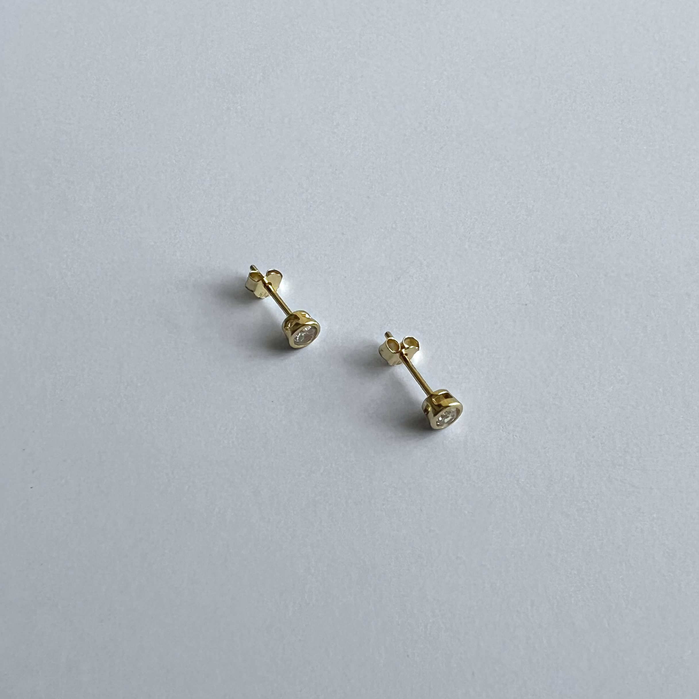 Bezel Studs