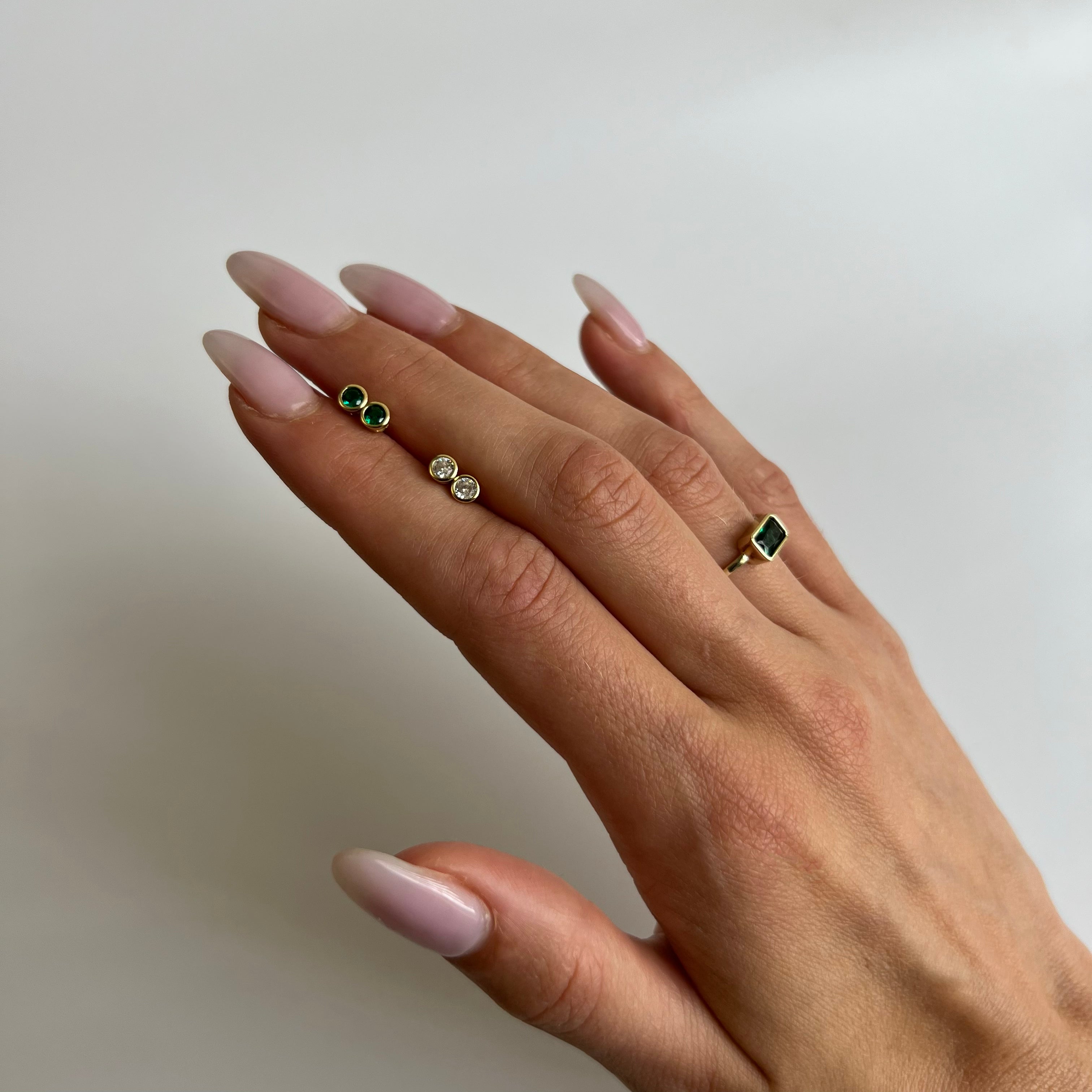 Bezel Studs