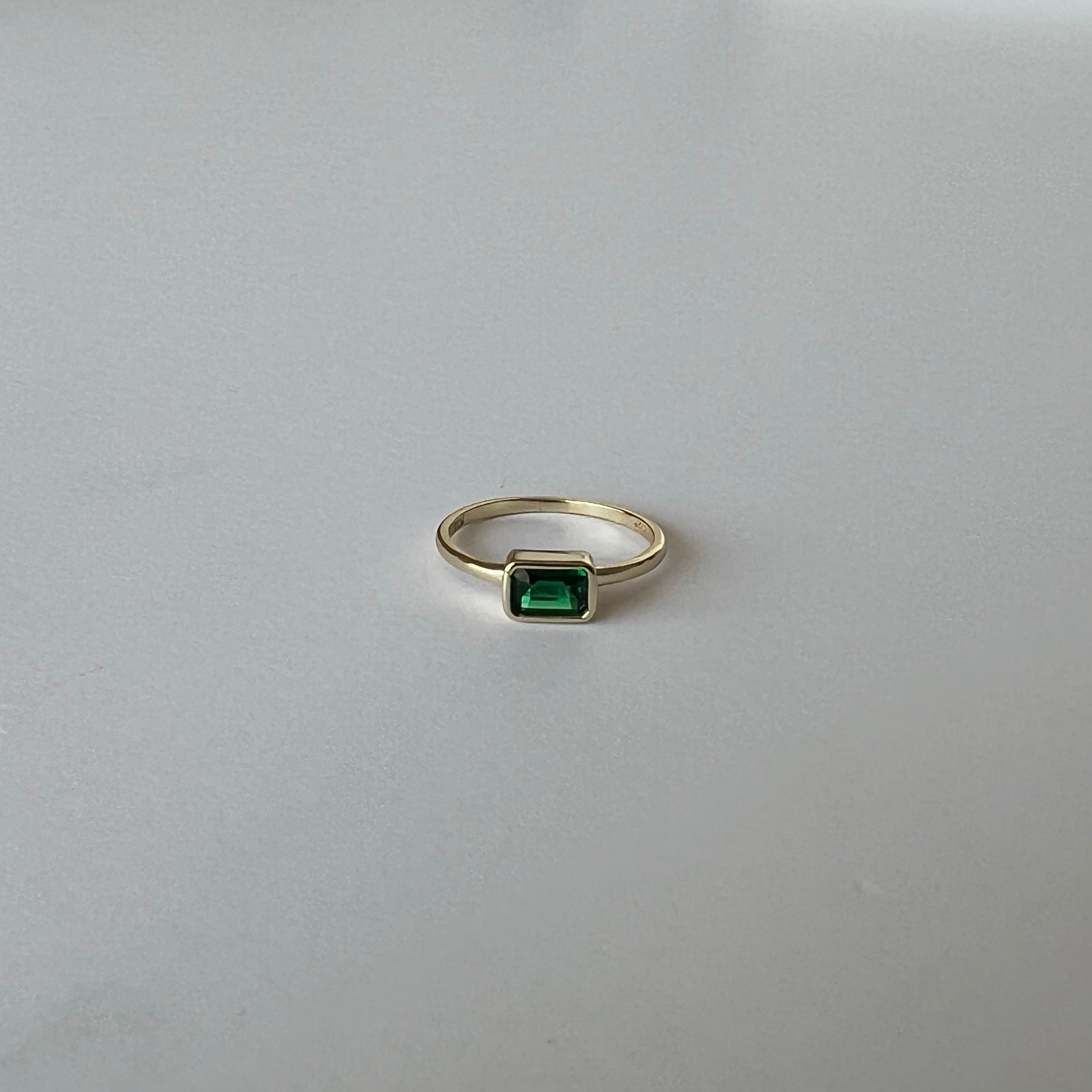 Emerald Rectangle Ring